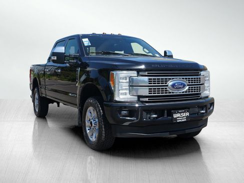 Used 2018 Ford F250 Platinum w/ Platinum Ultimate Package AWD/4WD image 8