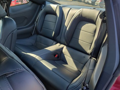 Used 2025 Ford Mustang Premium image 20