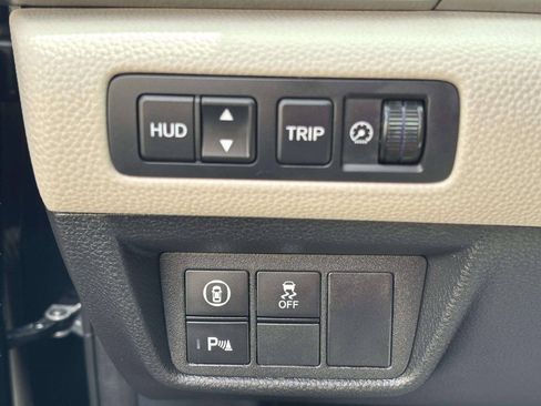 Used 2018 Honda Accord Touring image 31