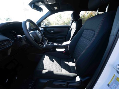 New 2026 Honda HR-V Sport image 9