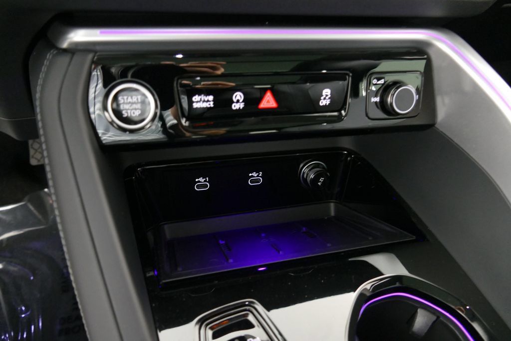 Certified 2025 Audi Q5 Premium w/ Convenience Package AWD/4WD image 22