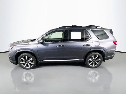 Certified 2023 Honda Pilot Touring image 5