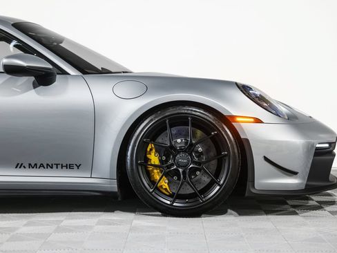 Used 2022 Porsche 911 GT3 RWD image 5