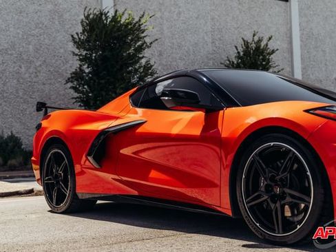 Used 2020 Chevrolet Corvette Stingray Coupe w/ 1LT RWD image 48