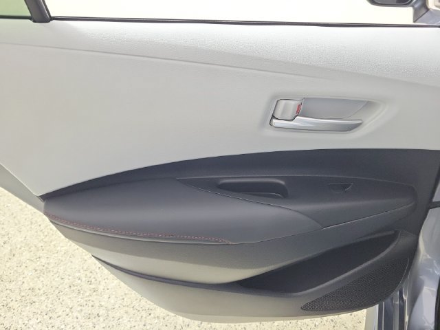 Used 2023 Toyota Corolla SE w/ SE Premium Package FWD image 14
