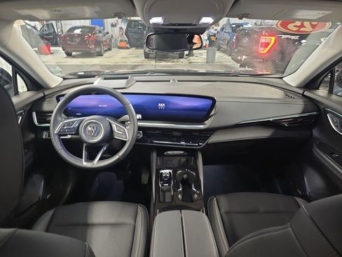 Certified 2025 Buick Envision Preferred AWD/4WD image 17