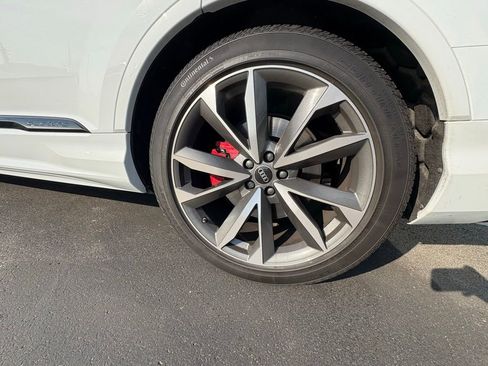 Used 2023 Audi SQ7 Prestige image 9