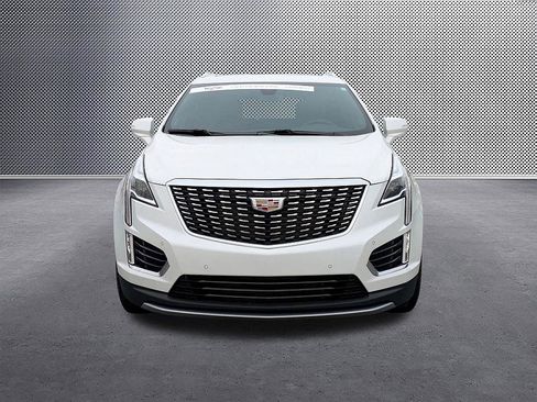 Certified 2025 Cadillac XT5 Premium Luxury image 2