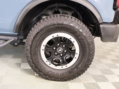Used 2022 Ford Bronco Big Bend w/ Sasquatch Package AWD/4WD image 17