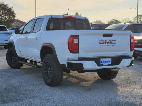 New 2026 GMC Canyon Elevation w/ Convenience Package image 3