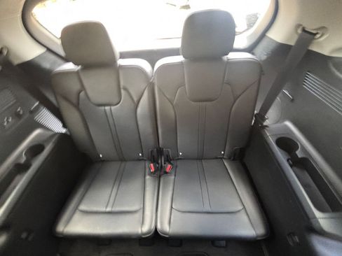Used 2024 Kia Sorento S FWD image 31