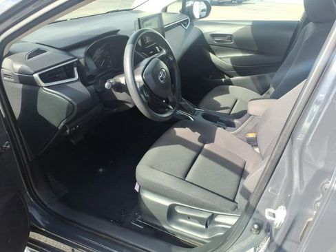 Used 2023 Toyota Corolla LE FWD image 3