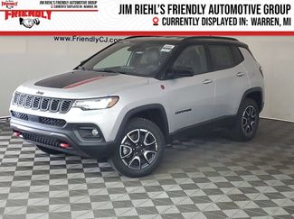 New 2026 Jeep Compass Trailhawk AWD/4WD 360° Tour