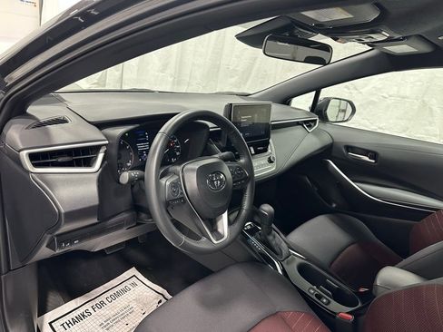 Used 2025 Toyota Corolla SE image 15
