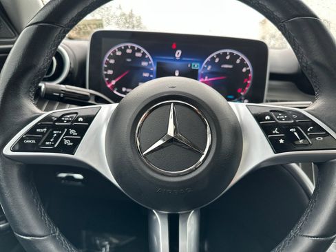 Used 2023 Mercedes-Benz C 300 Sedan image 24