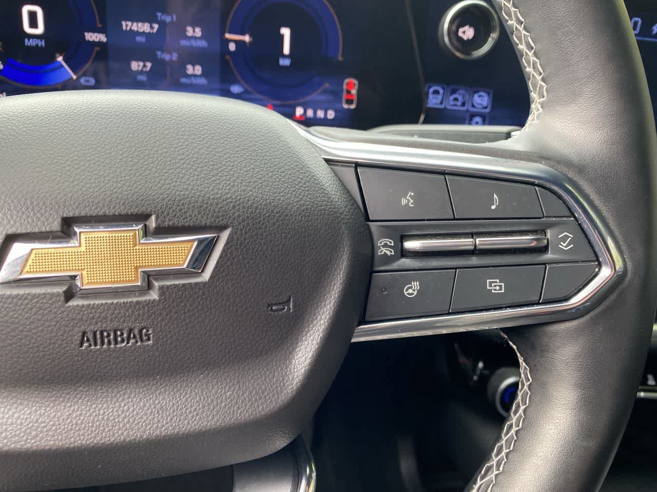 Used 2024 Chevrolet Equinox EV LT AWD/4WD image 21