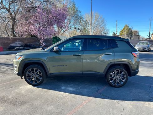 Used 2021 Jeep Compass Latitude w/ Sun and Sound Group image 2