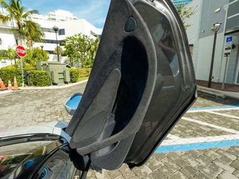 Used 2019 McLaren 600LT RWD image 74