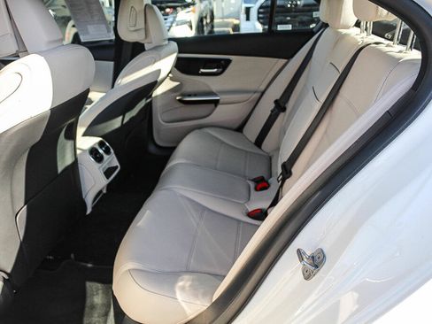 Used 2025 Mercedes-Benz C 300 4MATIC Sedan image 10