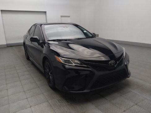 Used 2018 Toyota Camry SE FWD image 13