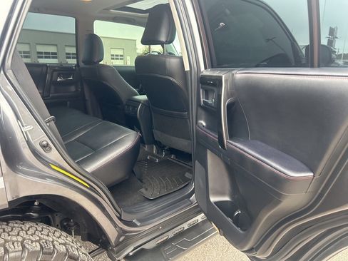 Used 2023 Toyota 4Runner TRD Off-Road Premium image 23