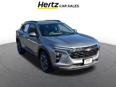 Used 2025 Chevrolet Trax LT