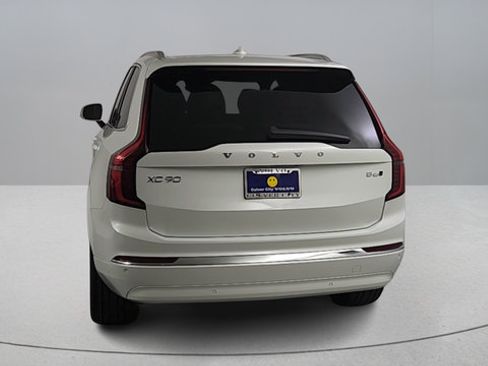Certified 2026 Volvo XC90 B6 Ultra w/ Protection Package AWD/4WD image 5