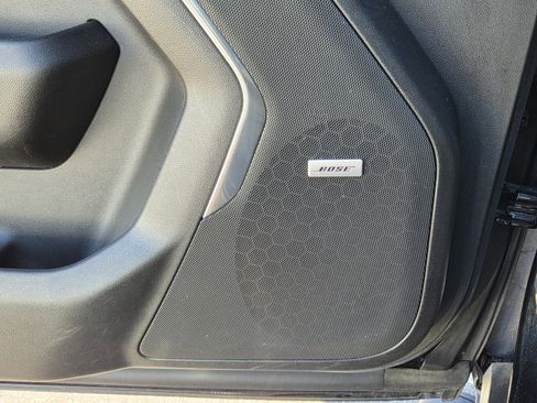 Used 2021 Chevrolet Tahoe Z71 w/ Rear Media and Nav Package image 11