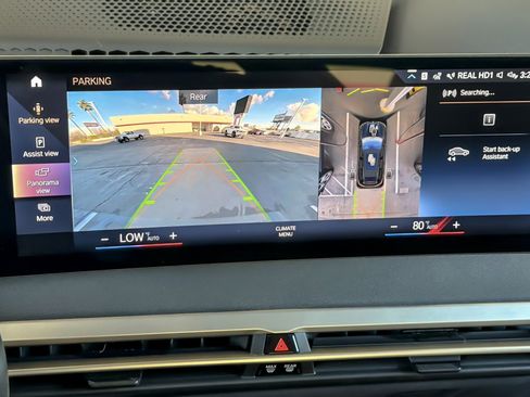 Used 2023 BMW iX xDrive50 w/ Ultimate Package 2 image 19