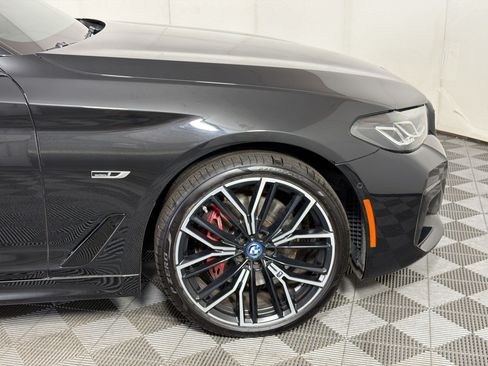 Certified 2023 BMW 530e xDrive w/ Premium Package AWD/4WD image 12