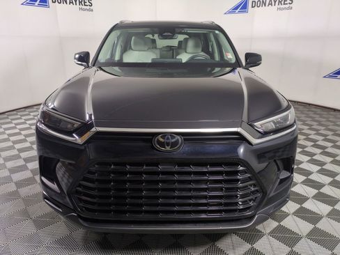 Used 2024 Toyota Grand Highlander XLE image 8