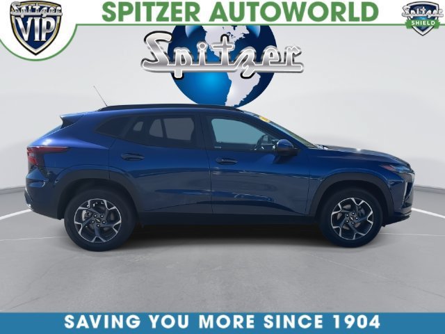Used 2024 Chevrolet Trax LT w/ Driver Confidence Package FWD image 17