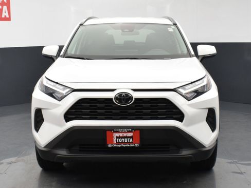 Used 2025 Toyota RAV4 XLE AWD/4WD image 7