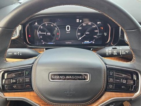 Certified 2024 Jeep Grand Wagoneer Series III AWD/4WD image 33