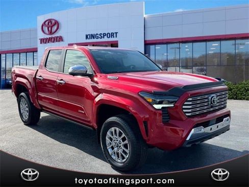 Used 2025 Toyota Tacoma Limited image 7