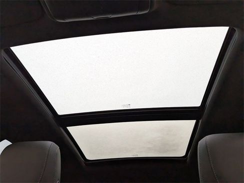 Certified 2023 Cadillac XT4 Premium Luxury w/ Driver Assist Package image 18