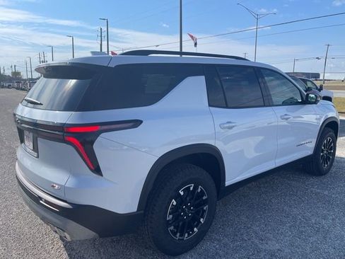 New 2026 Chevrolet Traverse Z71 w/ Driver Confidence Package image 17