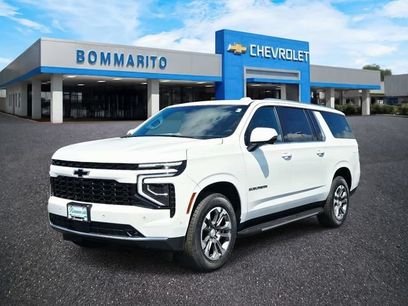 New 2026 Chevrolet Suburban LT w/ Comfort Package