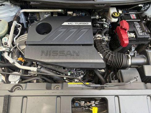 Used 2025 Nissan Rogue SV AWD/4WD image 33