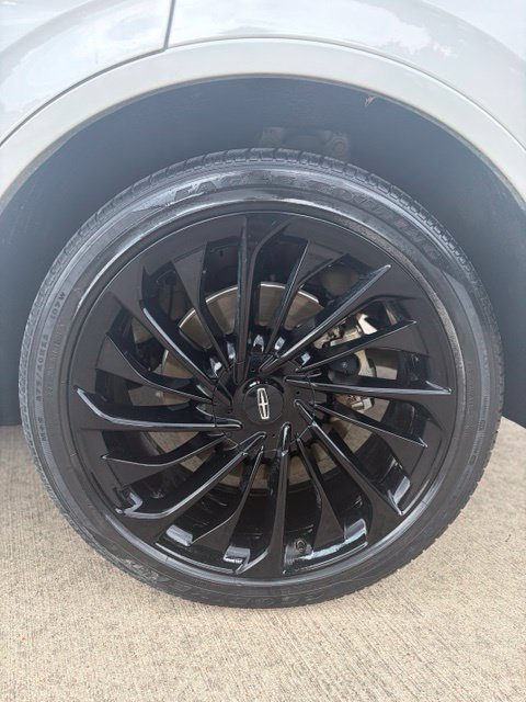 Used 2023 Lincoln Aviator Reserve w/ Equipment Group 201A AWD/4WD image 10