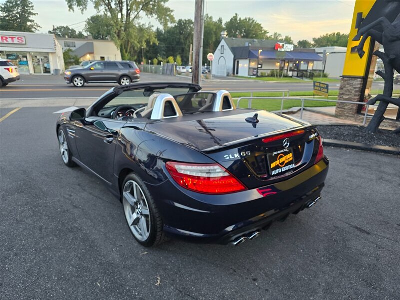 Used 2014 Mercedes-Benz SLK 55 AMG image 2