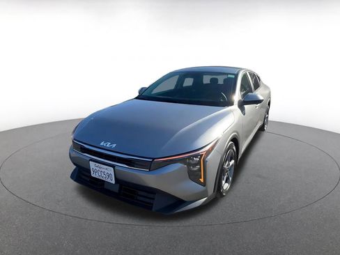 Used 2025 Kia K4 LXS image 7