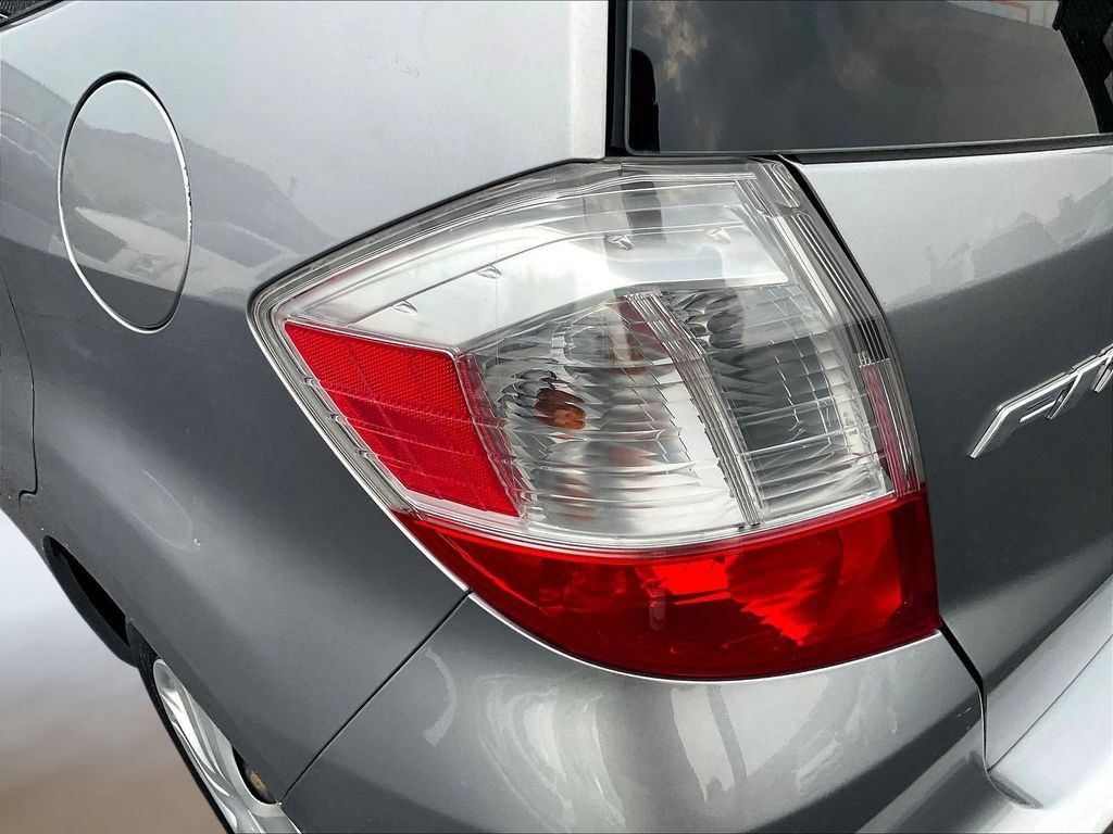 Used 2010 Honda Fit image 23
