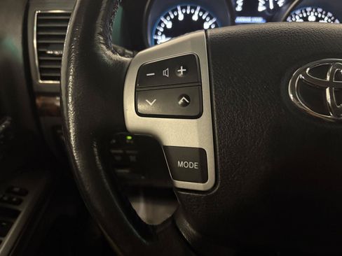 Used 2015 Toyota Land Cruiser AWD/4WD image 16