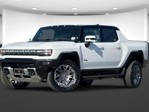 New 2025 GMC Hummer EV 3X image 2