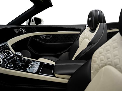 Used 2020 Bentley Continental GT AWD/4WD image 60