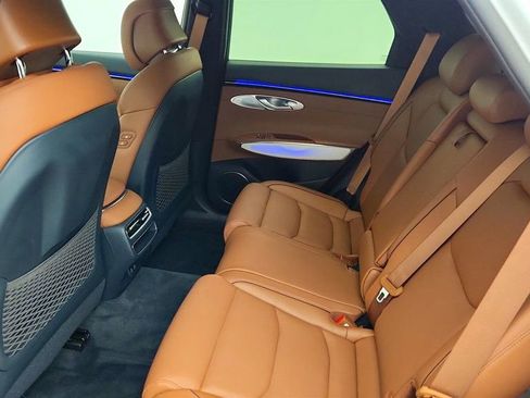 Used 2026 Genesis GV70 2.5T Advanced image 21