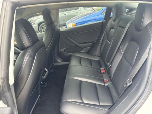 Used 2021 Tesla Model 3 Standard Range Plus RWD image 12