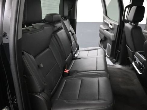 Used 2022 GMC Sierra 1500 SLT w/ SLT Convenience Package AWD/4WD image 22