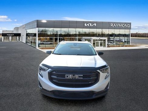 Used 2021 GMC Terrain SLE w/ Driver Convenience Package AWD/4WD image 8